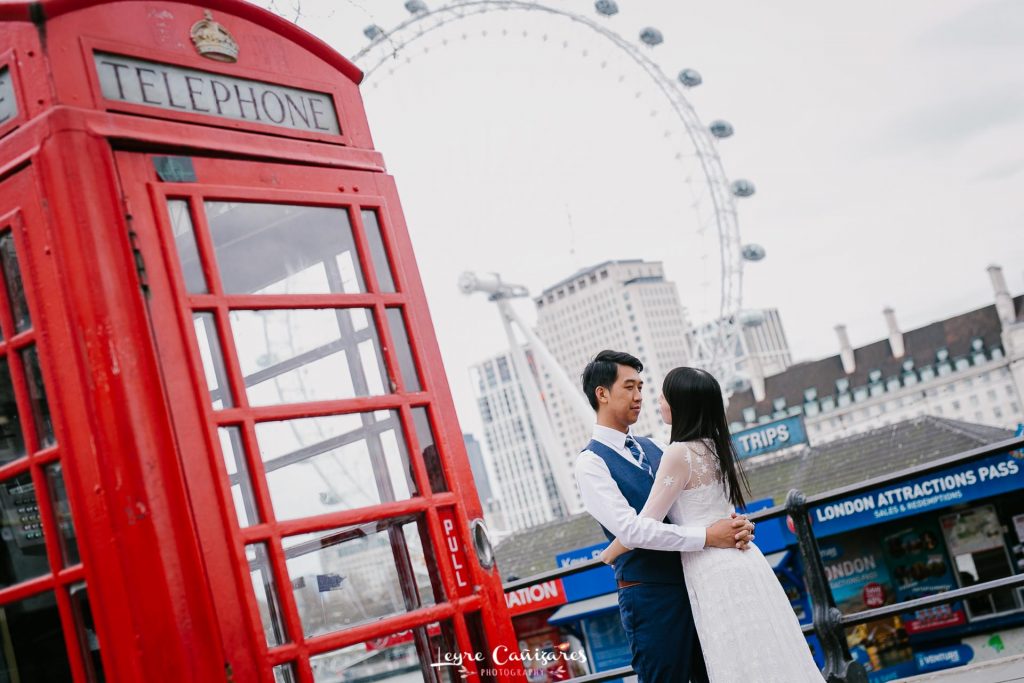 engagement photoshoot in london eye in London