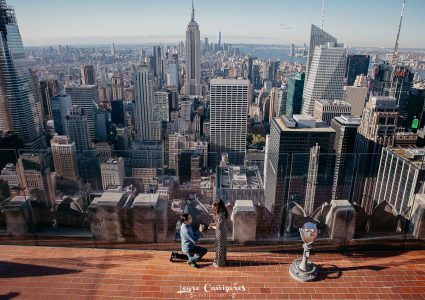 surprise proposal photoshoot at top of the rock in rockefeller center, Leyre Cañizares is the photographer