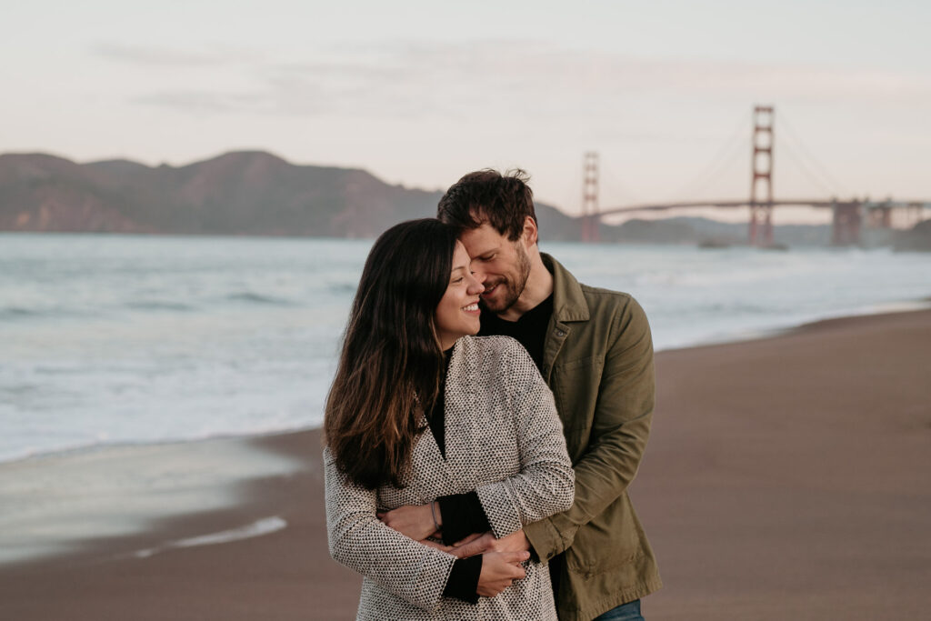 golden gate engagement photoshoot in san francisco